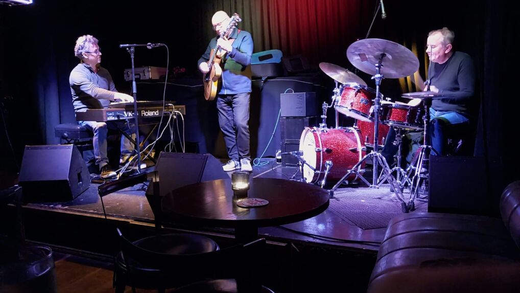 Straight-Up Organ Trio at the Cat & Cage Folk Club. 74 Drumcondra Road Upper D09 X620